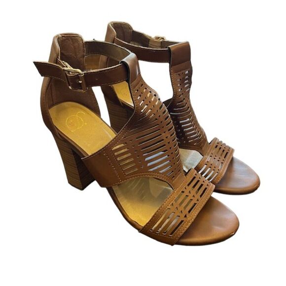 Heart in D Heeled Gladiator Sandals Ankle Buckle Brown 10 - Picture 1 of 9